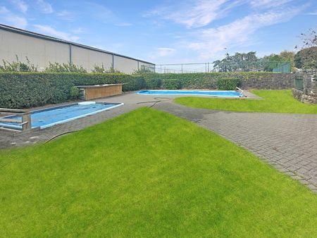 Mountain View Apartments - Photo 2