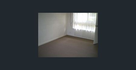 Neat & Comfortable Unit in Convenient Daw Park Location - Photo 3