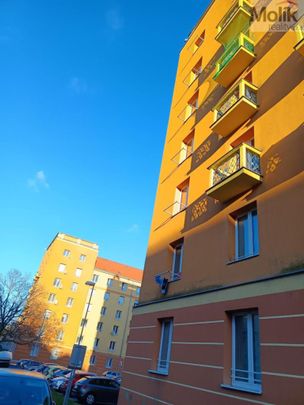 Pronájem bytu 2+1 54 m2 - Fotografie 1