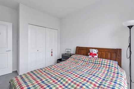 Grandview Corners - Mountain Views 2 Bedrooms / Large Den / 2 Bath - Photo 4
