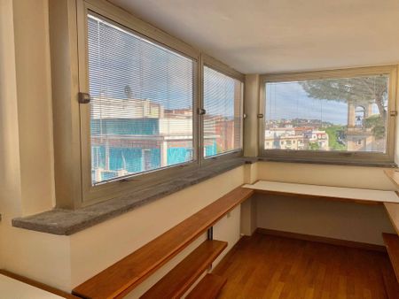 Roma, Lazio - Photo 5