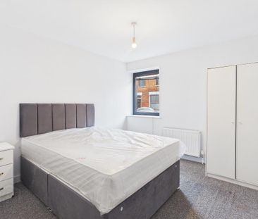 35 Castlereagh Street, Belfast, BT5 4AY - Photo 4