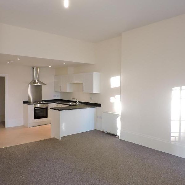 2 bedroom apartment to rent Victoria Terrace, Hove, East Sussex, BN3 - Photo 1