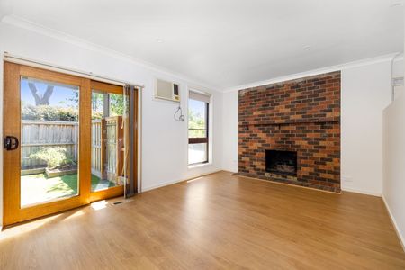 Pristine with Low Maintenance Charm - Photo 3