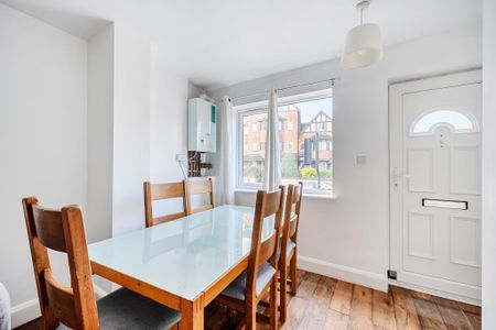 2 bedroom apartment to rent - Photo 3