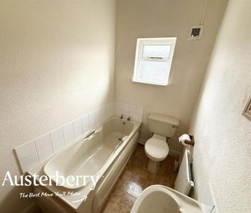 2 bedroom semi-detached house to rent - Photo 6