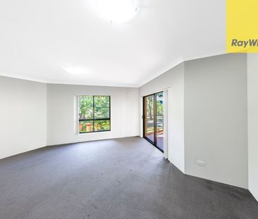 Spacious and Convenient - Photo 5