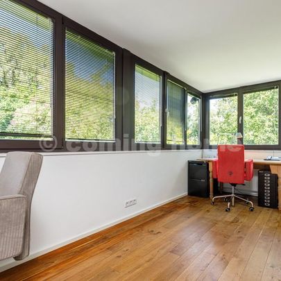 Architektenhaus mit idyllischem Garten & Wasserzugang - Photo 1