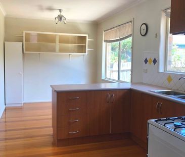 Light filled home! - Photo 4