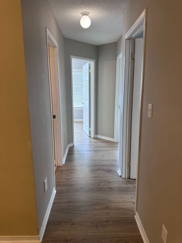 For Lease - 3372 Bruzan Crescent, Mississauga, Ontario - Photo 2