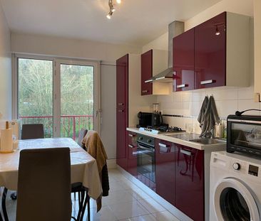 Location Appartement 4 pièces 77m² QUIMPER 29000 - Photo 2