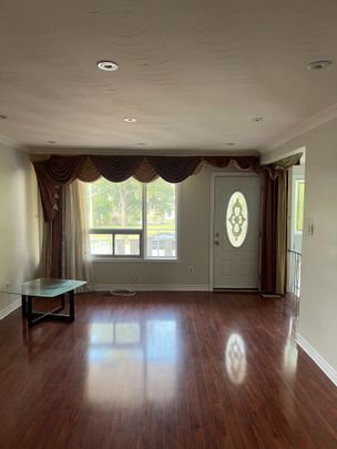 For Lease - 7258 Sills Road, Mississauga, Ontario - Photo 1