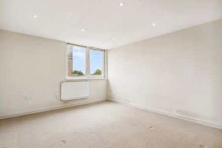 1 bedroom flat in Richmond - Photo 3