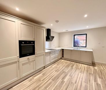 2 bedroom terraced house to rent - Photo 5