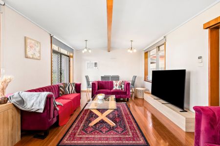 Comfortable Family Living - Photo 5