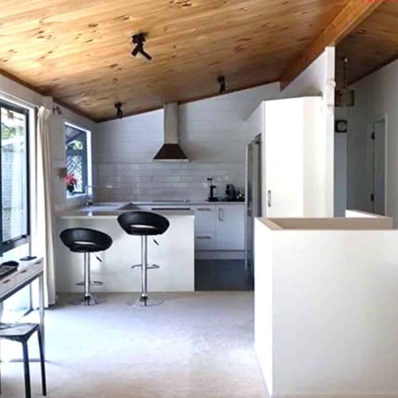 Tranquil Family Home Bordering Emlyn Place Reserve - Photo 1