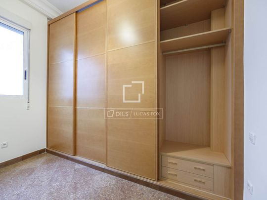 4 Bedroom apartment for rent in Gran Vía, Valencia - Photo 1