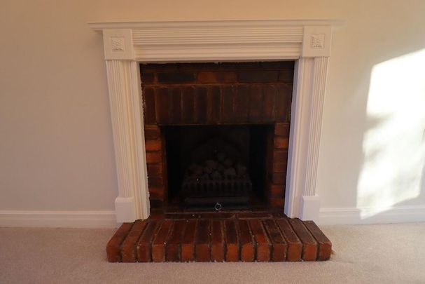 4 bedroom detached house to rent - Photo 1