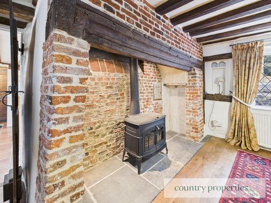 4 bedroom detached house to rent - Photo 1