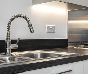 2 bedroom flat to rent - Photo 3