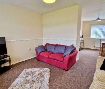 Roding Green, Walney Island, LA14 - Photo 1