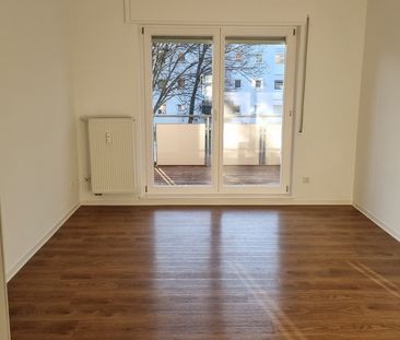 Stilvolle 4-Zimmer-Wohnung in Toplage! - Photo 3