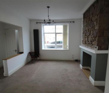 2 bedroom terraced house to rent - Photo 4
