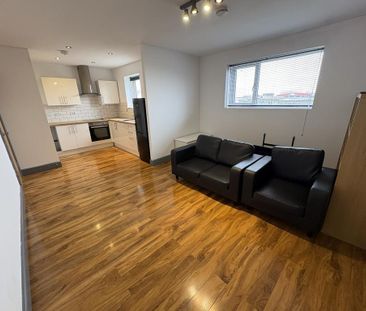 1 bedroom flat to rent - Photo 2