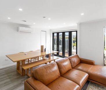 Lovely two-storey home in Pokeno! - Photo 1