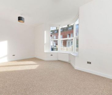 3 bedroom ground floor flat to rent - Photo 5