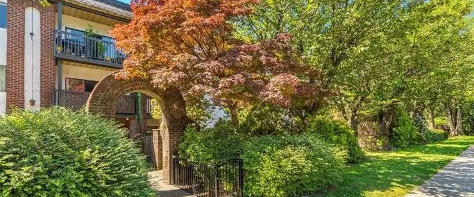 Beautiful Spacious 1 Bedroom Apartment In Lower Lonsdale! | 211 3rd Street West, North Vancouver - Photo 1
