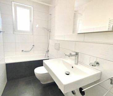 "Geräumige 2-Zimmerwohnung in Reinach" - Photo 4