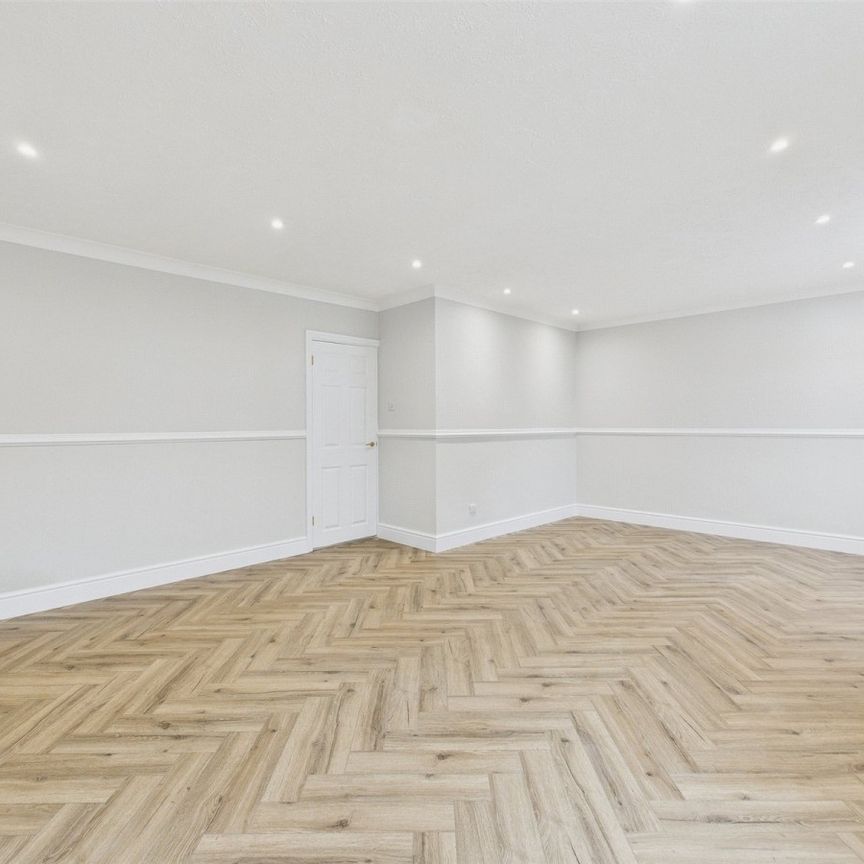 Ash Grove, Armthorpe, Doncaster, South Yorkshire, DN3 - Photo 1