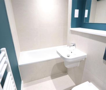 2 bedroom apartment to rent - Photo 2