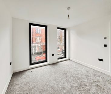 Station Road, Westcliff-On-Sea - Photo 1