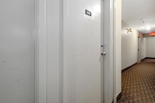 188 Waverley Street - 302 - Photo 1