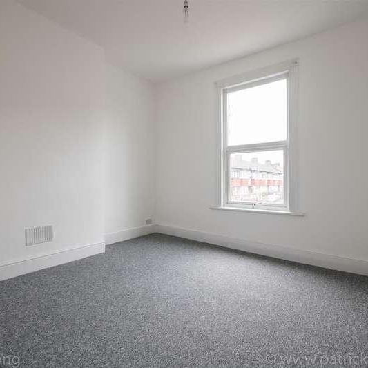 Franciscan Road, London, SW17 - Photo 1