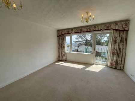 Grove House, Swansea, SA3 - Photo 2