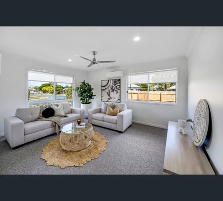 137 Whitehaven Dr, Blacks Beach, Qld 4740 - Photo 3