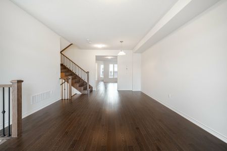 For Lease - 496 Twin Streams Road, Whitby, Ontario - Photo 4