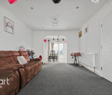 3 bedroom semi-detached house to rent - Photo 1