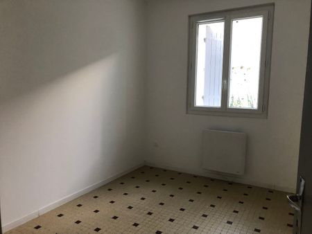 A LOUER VERTHEUIL MAISON 57 m2 ENTIEREMENT RENOVEE AVEC JARDIN - Photo 2