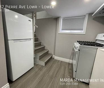 SPACIOUS 1BD/1BATH LOWER UNIT IN NEAR DOWNTOWN WINDSOR! INCLUSIVE! - Photo 6