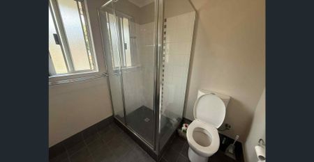 Low maintenance, Modern Living - Photo 3