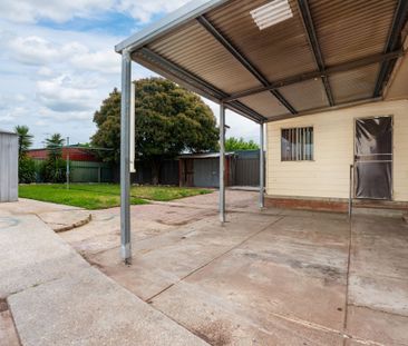 AFFORDABLE & CONVENIENTLY LOCATED - Photo 2