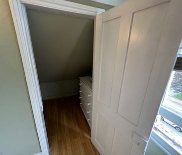 Studio Flat, Bedford Hill, SW12 - Photo 5