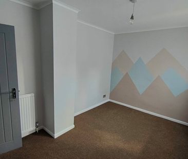 Trallwn Road, Llansamlet, SWANSEA - Photo 2