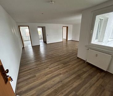 GerÃ¤umige 2- Zimmerwohnung mit Balkon und Wannenbad zu vermieten - Photo 2