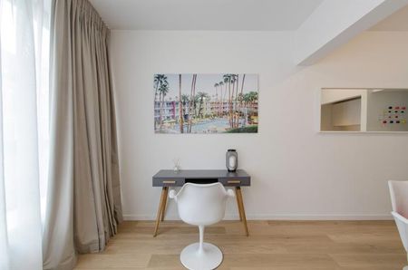 Appartement te huur in Ixelles - Photo 2