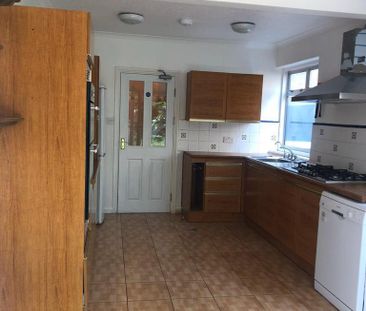 4 bedroom house to rent - Photo 2